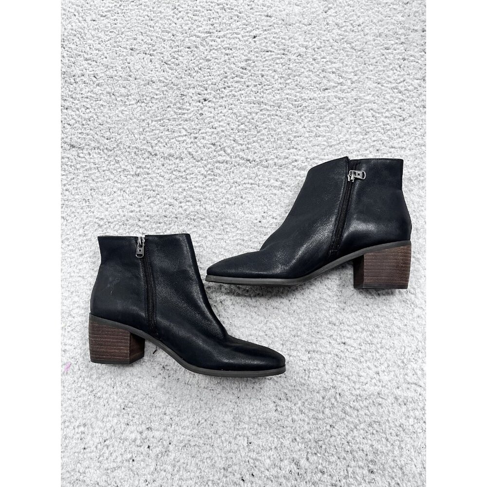 Women's Lucky Brand Black Leather Upper Side Zip Ankle Booties Size 9.5 M